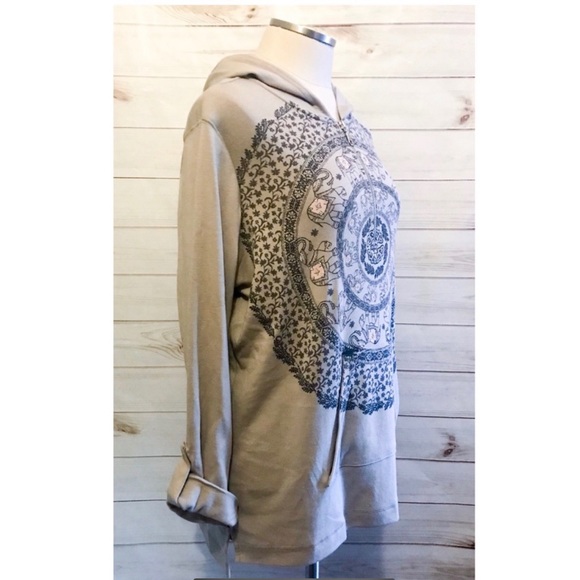 STYLE & CO ELEPHANT PRINT HOODIE - Picture 2 of 5